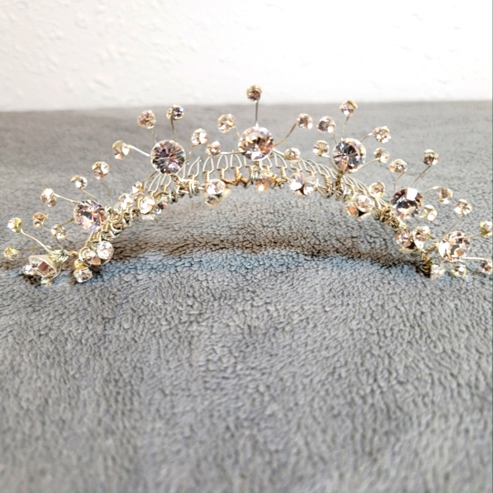 Erin Cole Swarovski Crystal Spray Tiaria Comb
